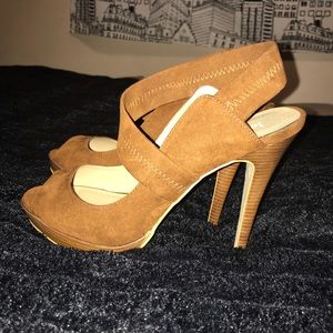 Levity Suede Brown Heel